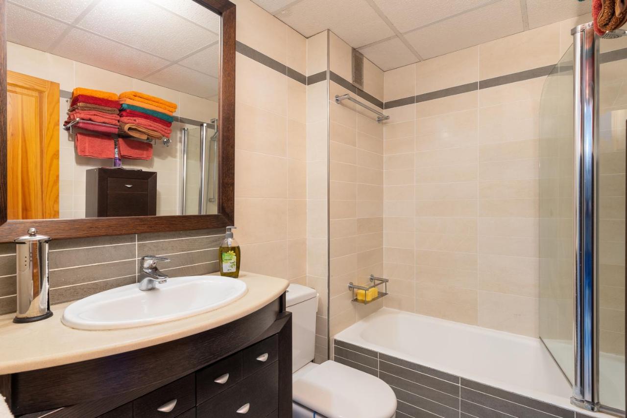 Apartamento Can Verd, Cerca De La Playa Puerto Colom Exteriör bild